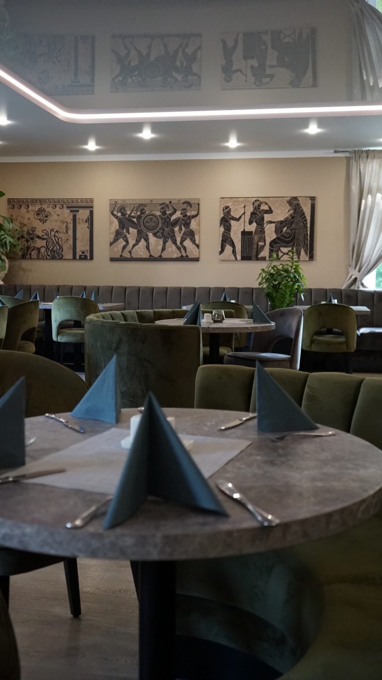 7 restaurant maeandros